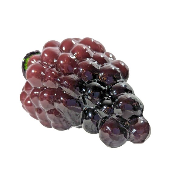 Glass Grape Cluster Green Leaf Stem Purple Grapes Cluster Paperweight Vintage - Picture 2 of 4